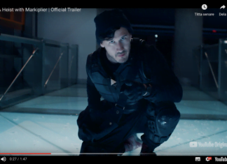 Youtube pudlar efter Markipliers arga kritik En skärmdump från trailern till "A Heist With Markiplier" på Youtube. Markiplier pekar mot kameran, klädd som en rånare.